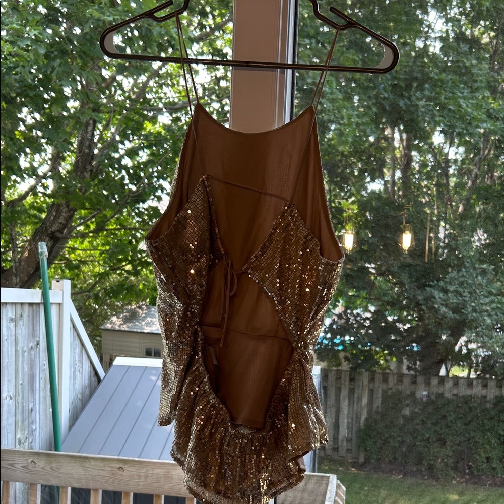 Dynamite Gold Top - Picture 2 of 3